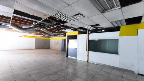 Meyers Corner, Cnr Shamrock & Reitfontein Road, Primrose